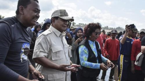 Prabowo  berjumpa Susi Pudjiastuti di Pangandaran, Apa yang Dibicarakan? 