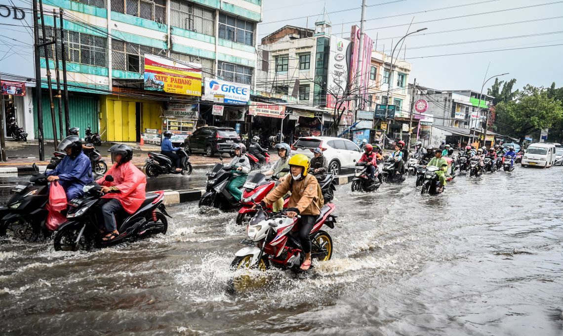 Tina Toon Desak DKI Perbarui Fitur Pantau Banjir Di Aplikasi JAKI